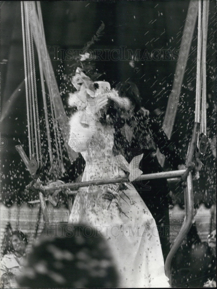 1975 Press Photo Pinder-Jean Richard Circus Trapeze Artists Marriage in Nantes - Historic Images