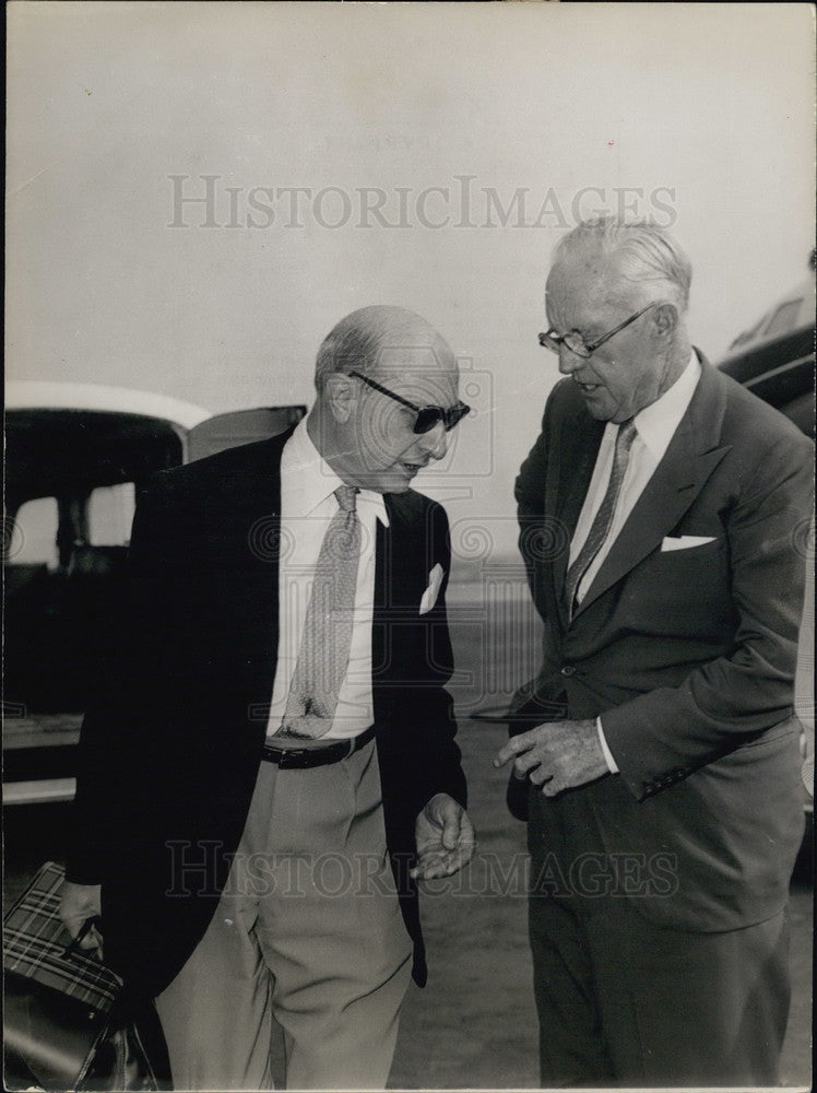 Press Photo Nice&#39;s Grocer Mr. Muller Welcomes Joseph Kennedy at the Airport - Historic Images