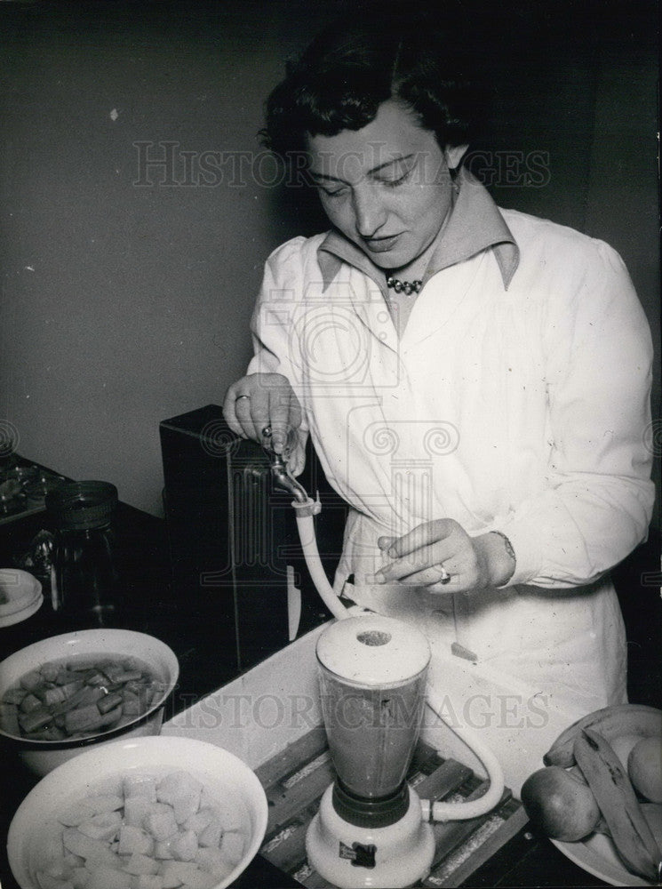 1954, Family and House Keeping Exhibition, Muernberg, Germany - Historic Images