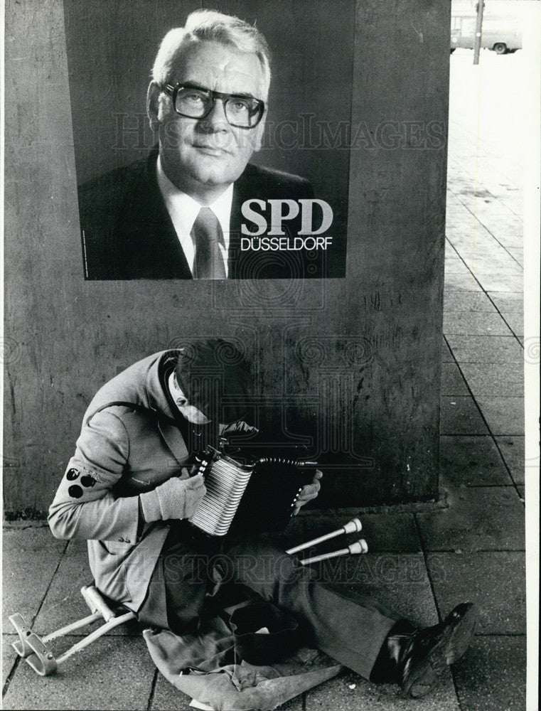 1979, Blind Musician sits in front of SPD Poster. Nordrhein-Westfalen - Historic Images