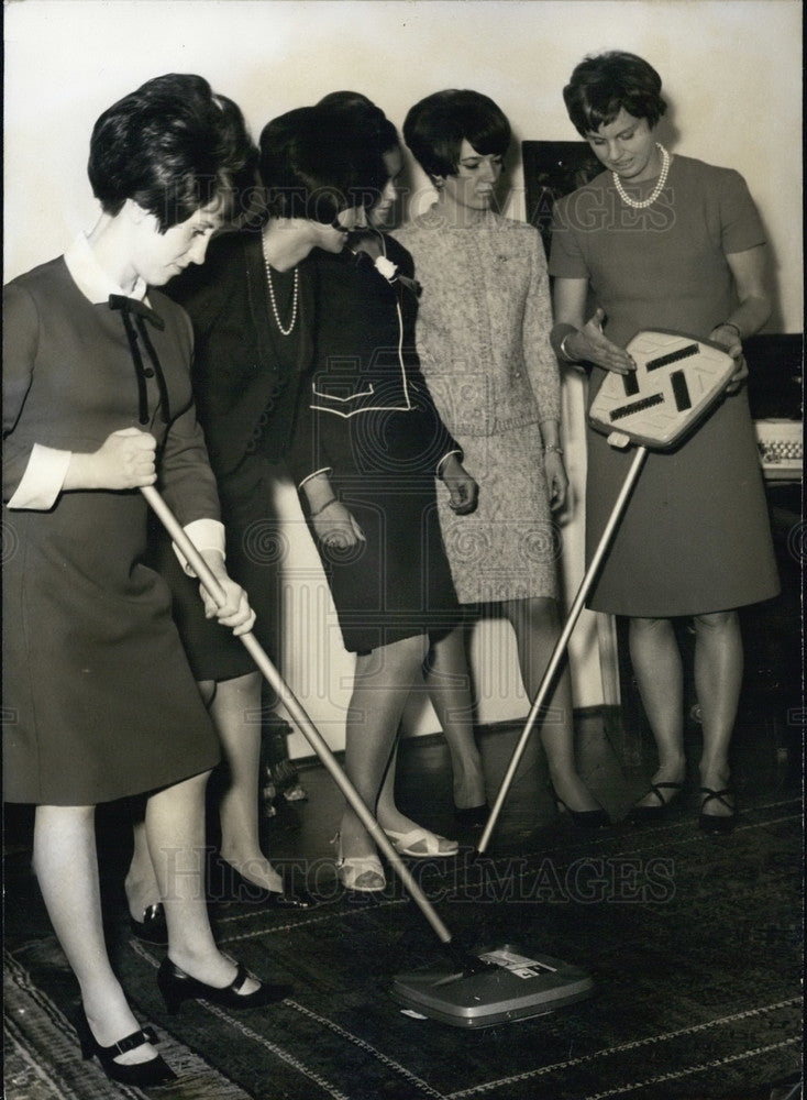 1967 International Home College" in Munich. Edda Mayer-Berkhout. - Historic Images