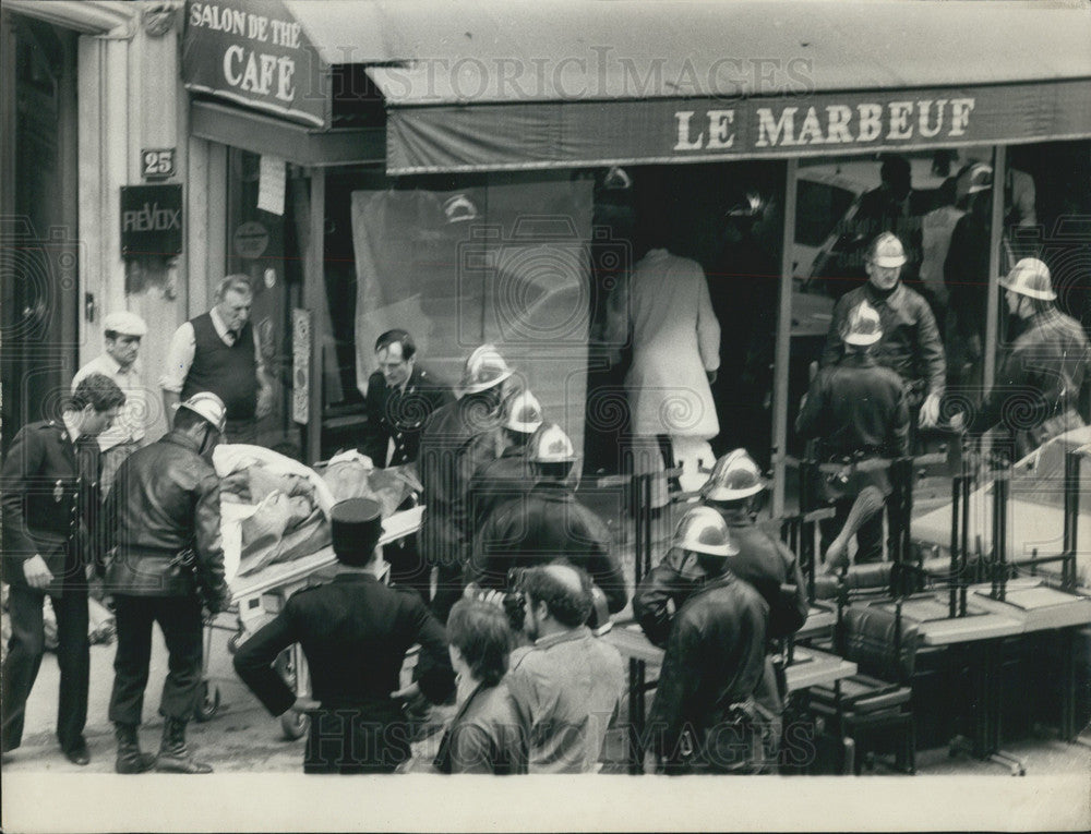 1982 Police on the Scene of an Explosion at Paris Office Building - Historic Images