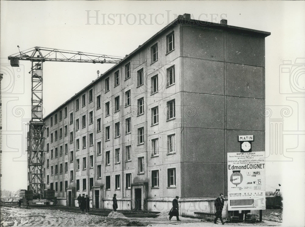 1958 Press Photo New Construction Record Five Story Building Twelve Days Rouen - Historic Images