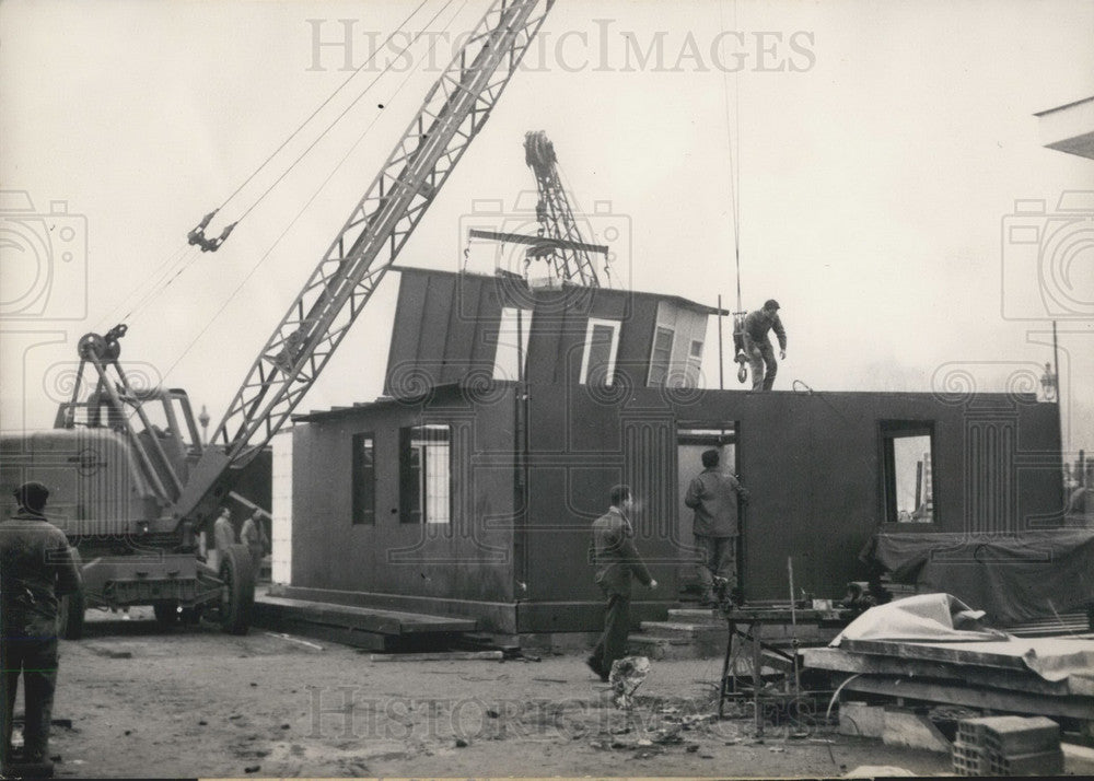 1954 Press Photo Three Piece Metal Home Built in Eight Hours-Historic Images