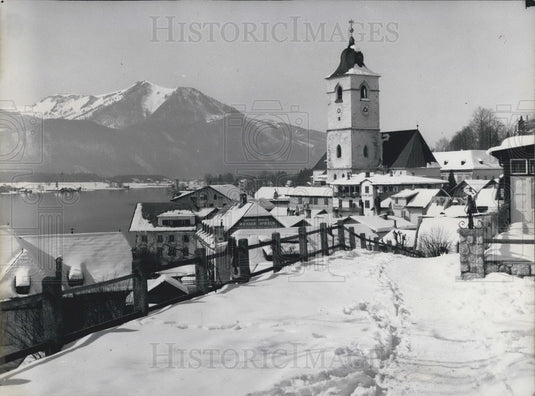 1956 Press Photo Village of St. Wolfgang. Market and Church.-Historic Images