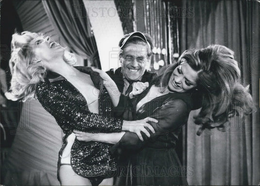 1968 Press Photo Actresses Gaby Gasser and Astrid Frank.-Historic Images