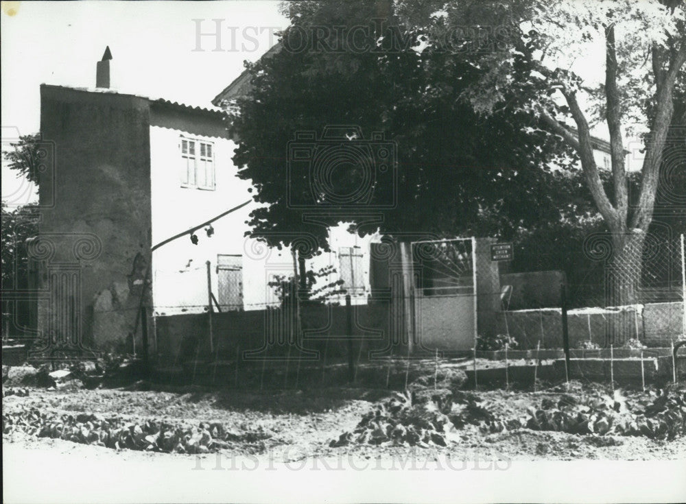 1975 Press Photo Drug House of Toussaint Astolfi-Historic Images