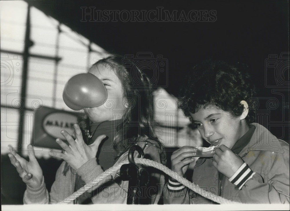 1977, Children Participating in a Bubble Gum Contest - Historic Images