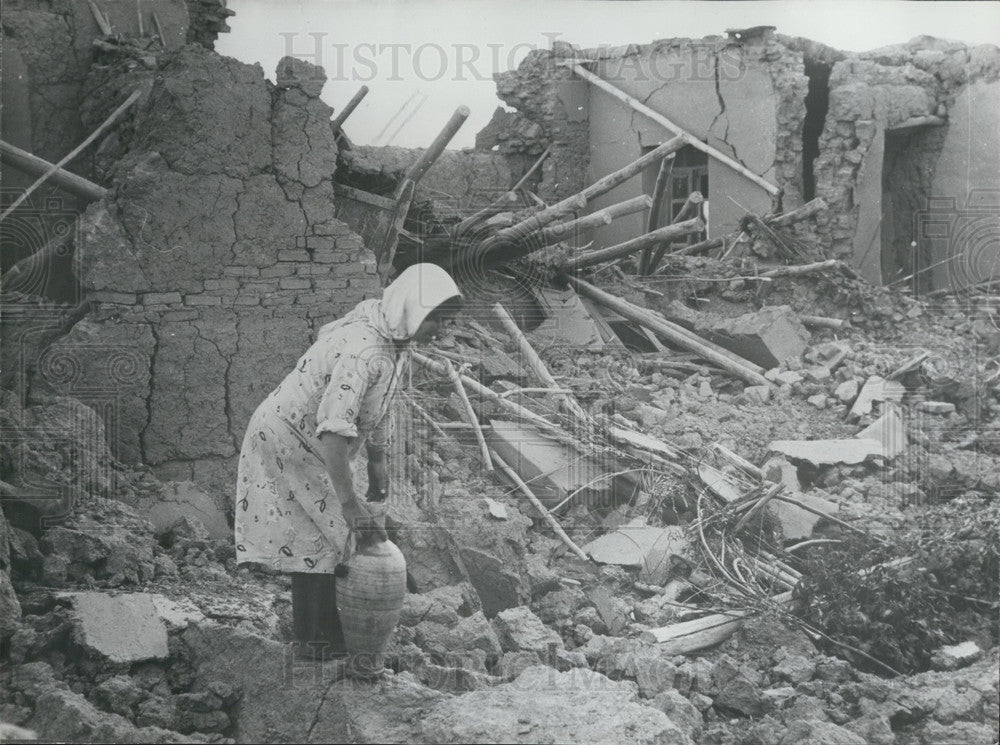 1962 Press Photo Iran in Ruins-Historic Images