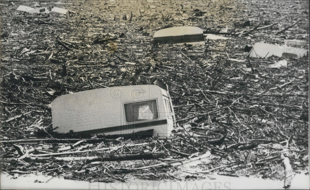 1980 Press Photo A Cemetery of Trailers - Historic Images