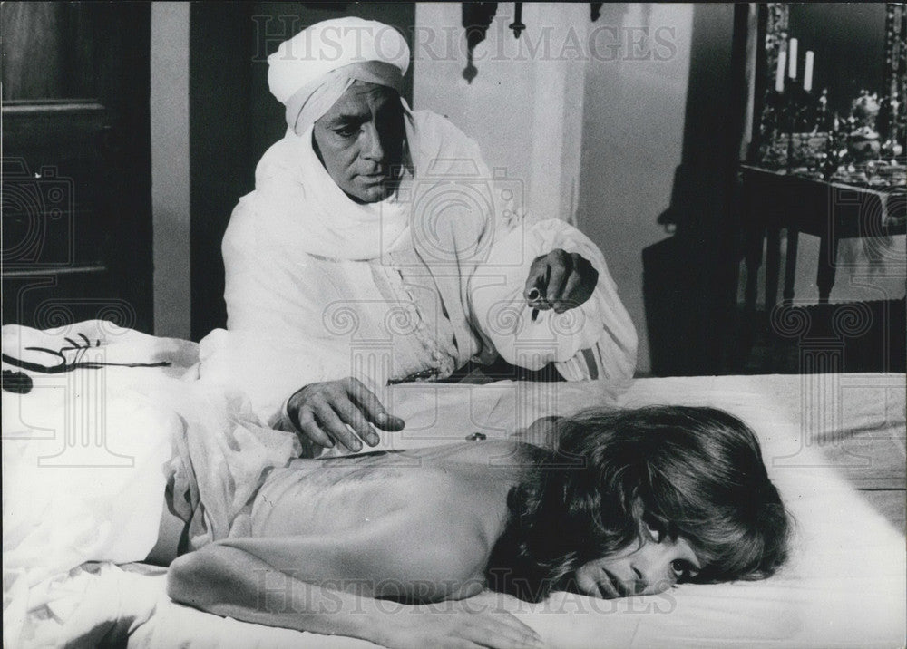 1968 Press Photo Actors Michele Mercier and Jean-Claude Pascal. Angelique.-Historic Images