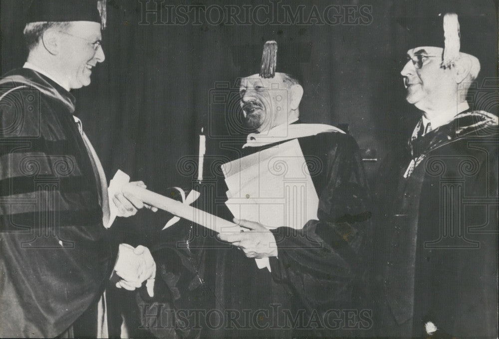 1953 Press Photo Berlin Bishop Otto Dibelius. Doctorate. Gettysburg College. - Historic Images