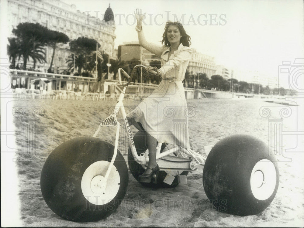 1975, Musician Caline on the "Velomar" in Cannes - Historic Images