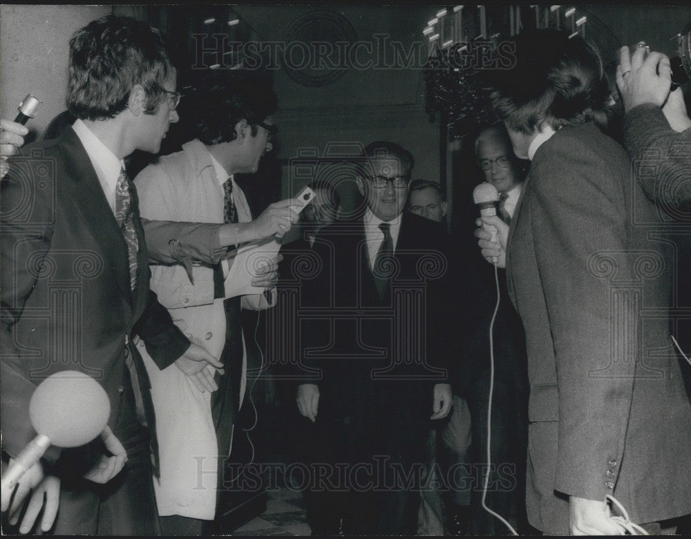 1972, Henry Kissinger President Pompidou Summit of Ten Paris - Historic Images