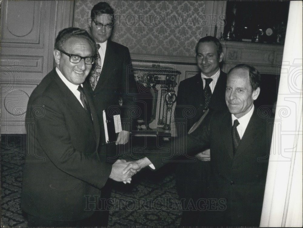 1973, Kissinger Quai D'Orsay Michel Jobert Paris - Historic Images