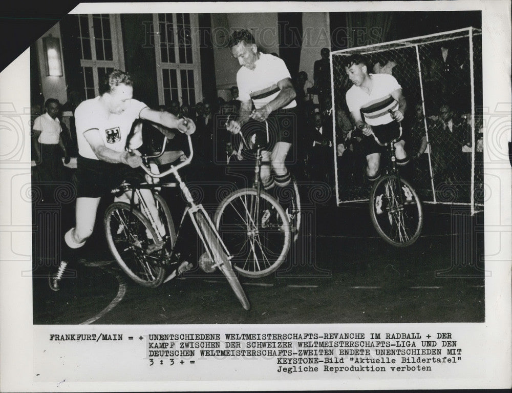 Press Photo Cycle Ball Championships in Frankfurt/Main. Switzerland vs Germany. - Historic Images
