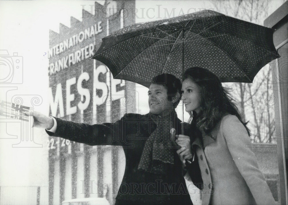 1970 Press Photo Aachen Couturier Brauer at Frankfurt Spring Fair.-Historic Images