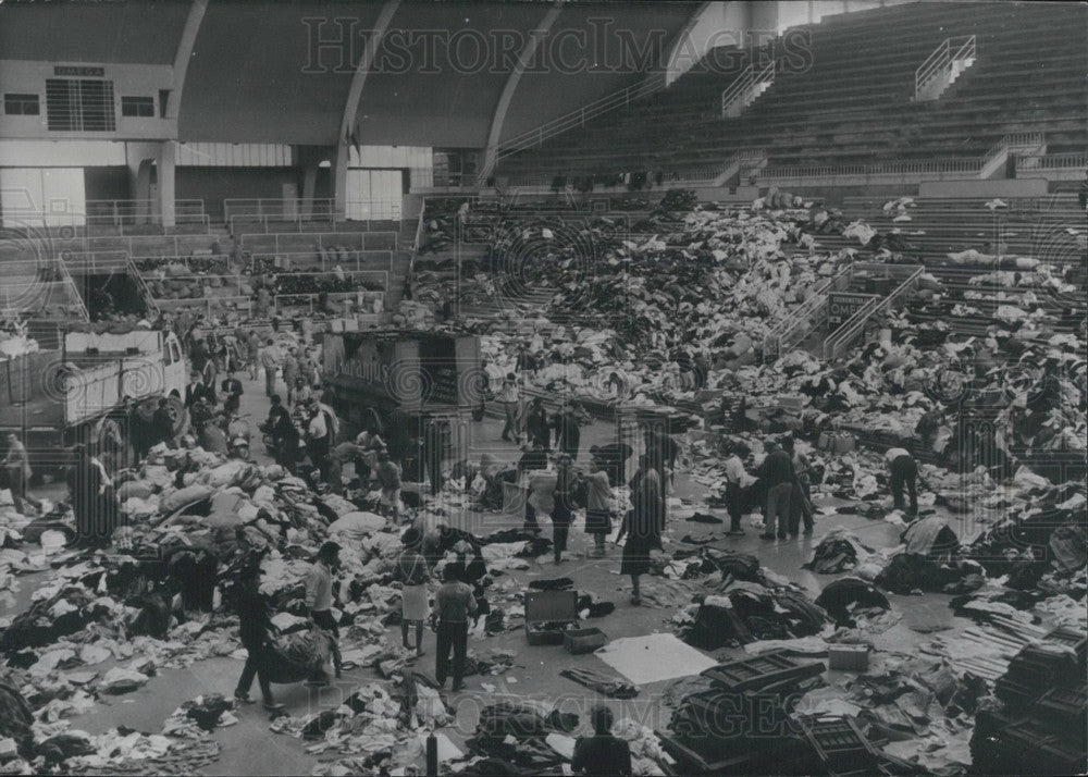 1962 Press Photo Flood Victim HElp Center in Catalonia - Historic Images