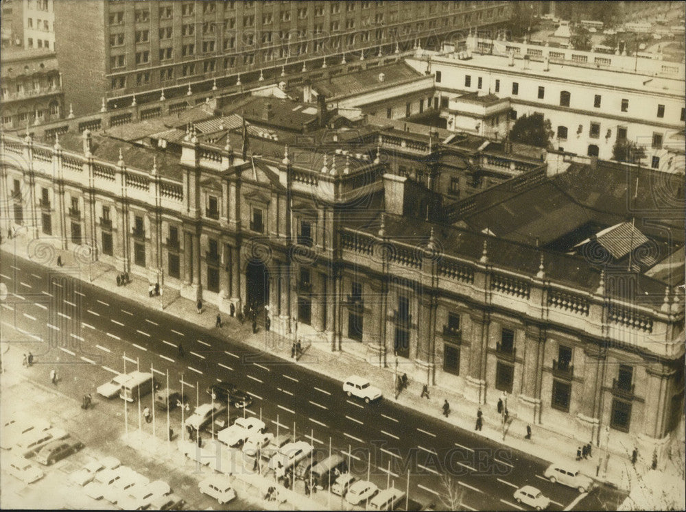 1973 Press Photo Chilean President Allende Refuses Step Down Military Opens Fire - Historic Images