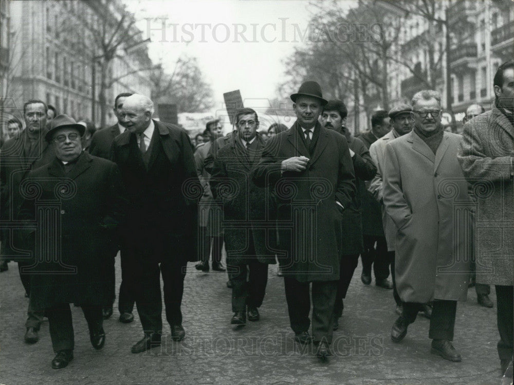 1969, Communist Party Organizes Protest Against Richard Nixon Paris - Historic Images