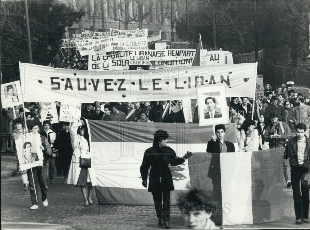 1984, Protesters March in Paris in Favor of Lebanon's Leftist Party - Historic Images