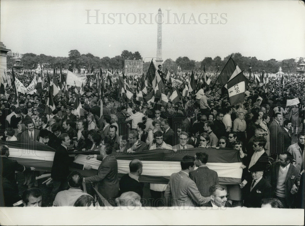 1968, General de Gaulle Supporters Rally at Place de la Concorde - Historic Images