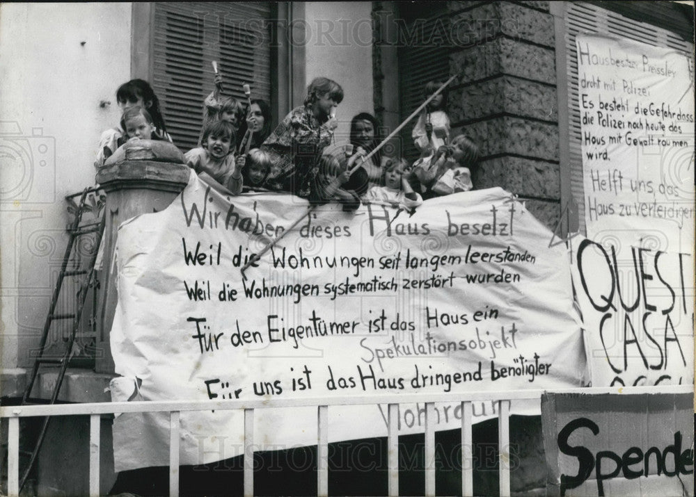 1970 Press Photo Students Occupy House in Frankfurt's West End.-Historic Images
