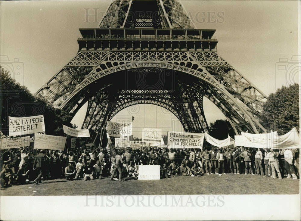 1980, Fishermen&#39;s Union Gathers to Protest in Paris - Historic Images