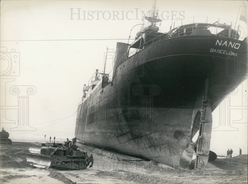 1963 Press Photo Spanish Cargo Ship "Nano" Finaly Docks La Rochelle-Historic Images
