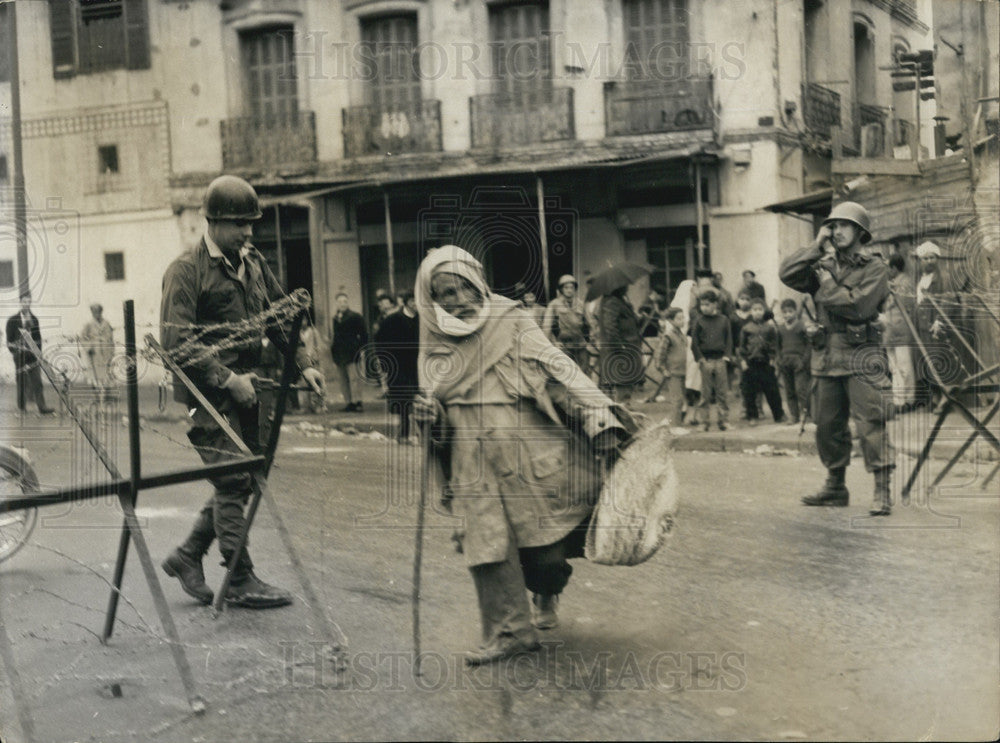 1962, After Ceasefire Peace Calm in Algiers - Historic Images