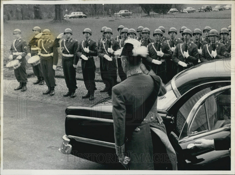 1957 Press Photo General Diplmaten - Historic Images