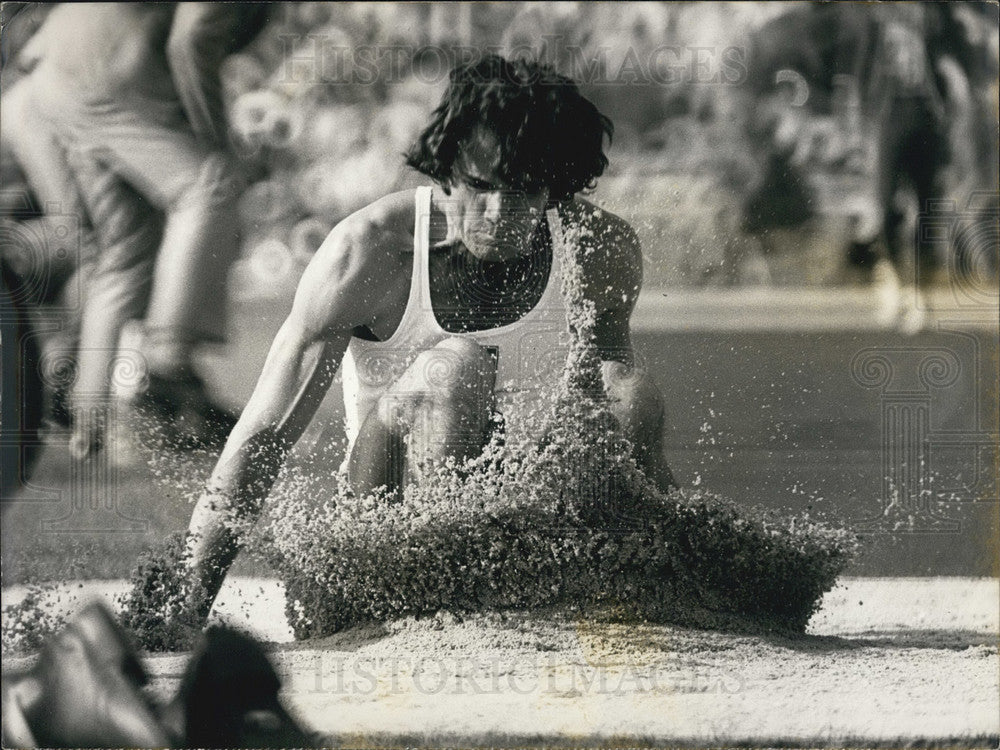 1972 Press Photo Michael Joachinowski Competes in Triple Jump at Munich Games-Historic Images