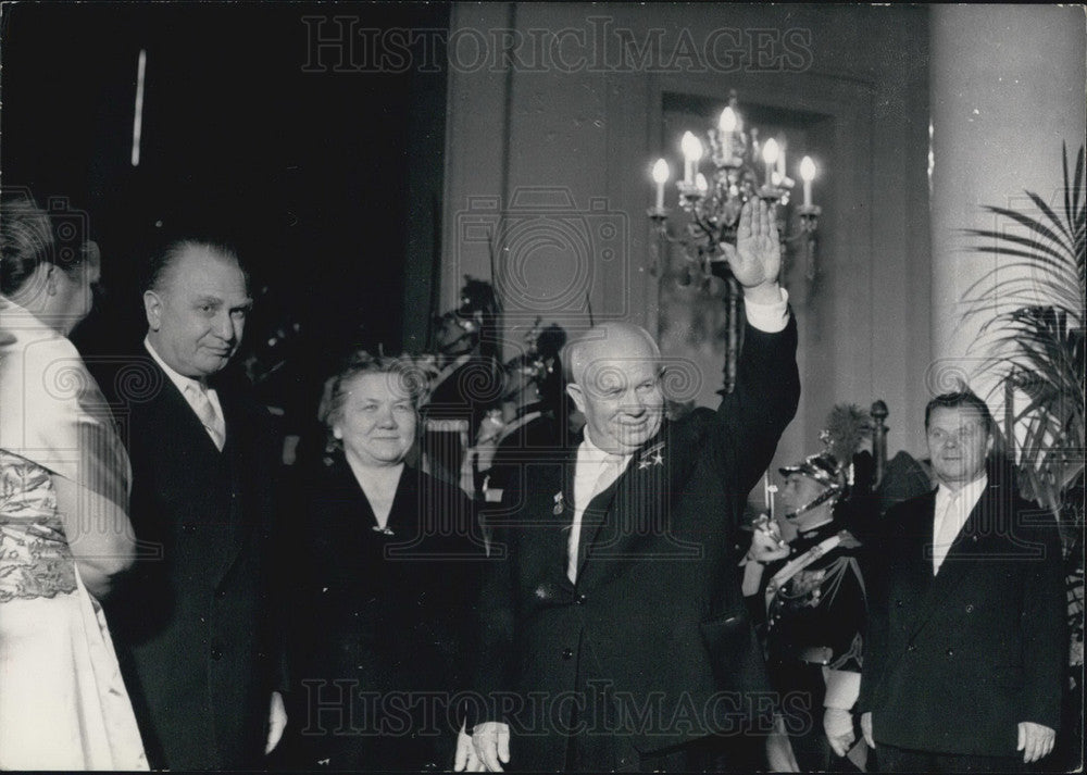 1960 M. Khrouchtchev Holds a Dinner at the Quai D'Orsay - Historic Images