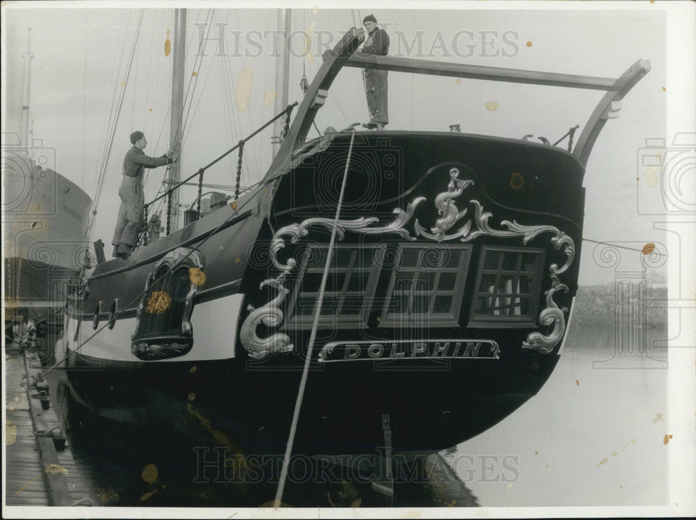 1952 Press Photo Modern Ship with Classic Deck. Bremen. &quot;Dolphin&quot; Bremen-Historic Images