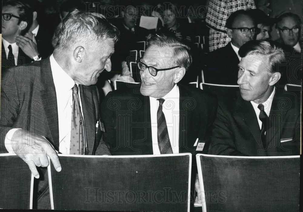 1969 Press Photo Nobel Prize Winners in Lindau. Convention. - Historic Images