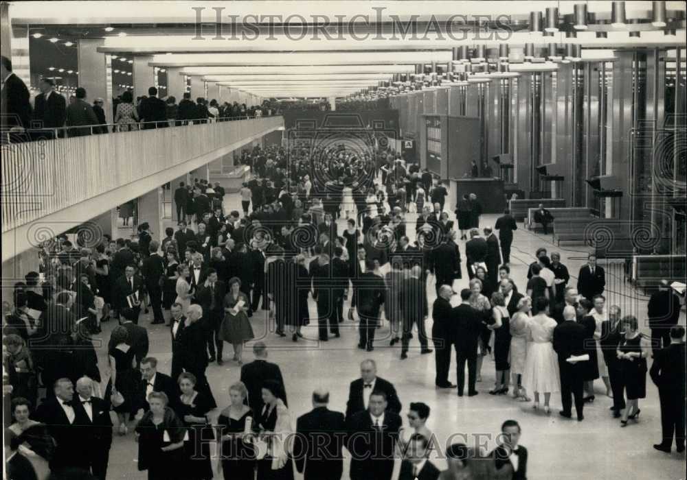 1961 Press Photo Opening Night Soiree at the Orly Airport - Historic Images