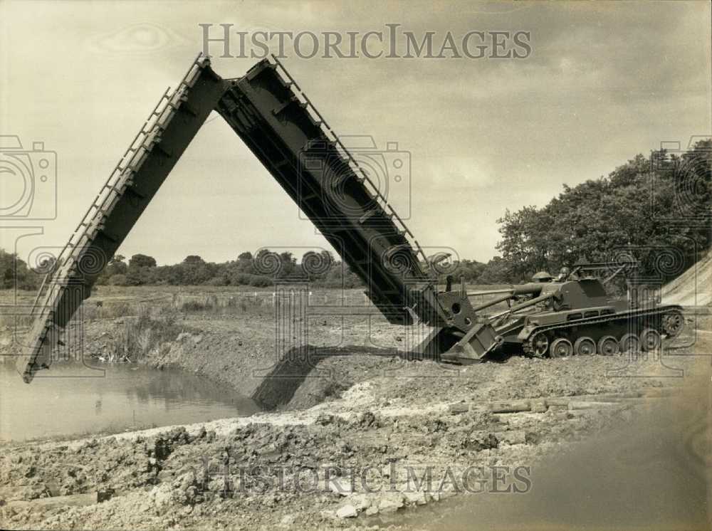 1969 Press Photo Demonstration of the Strength of the &quot;AMX 13&quot;-Historic Images