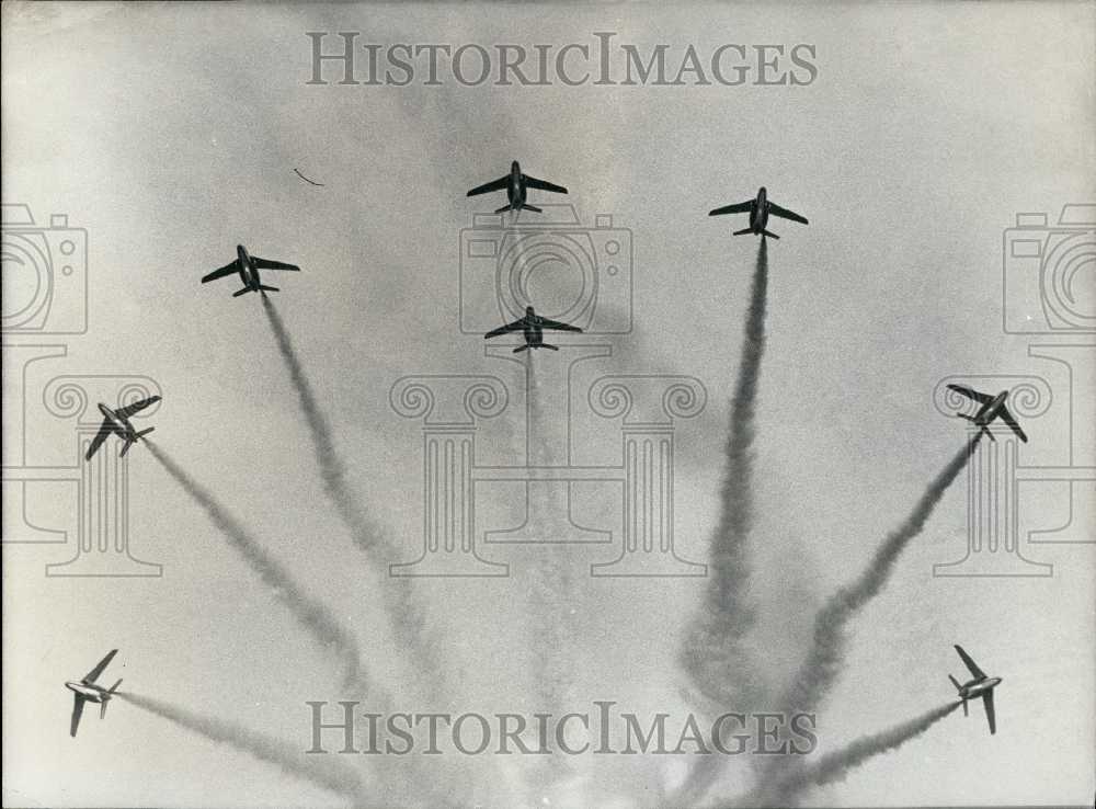 1983 Press Photo Bastille Day: Combat and Transport Planes' Show in Orange - Historic Images