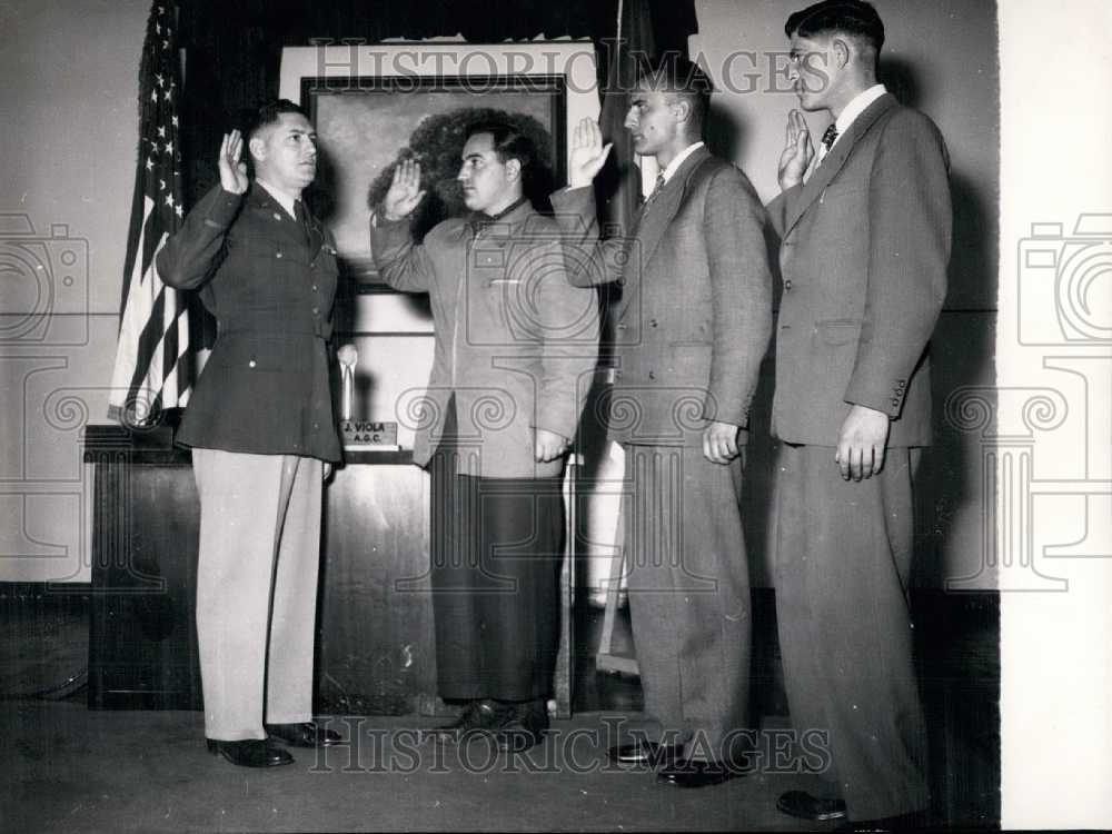 1952 Press Photo East Block Soldiers Swearing in to US Troops. Ordensburg. - Historic Images