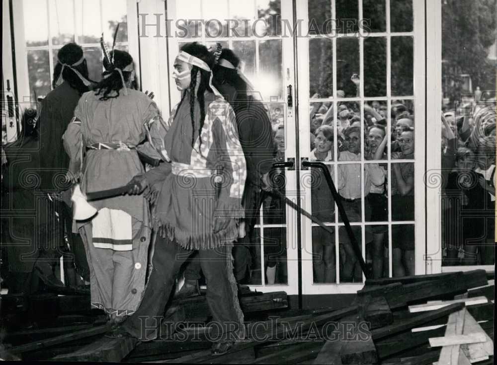 1953, German Children Looking at Indian Tribe. Bad Seegeberg. - Historic Images