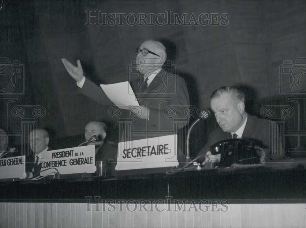 1968 Press Photo 15th UNESCO Conference Opens in Pars - Historic Images