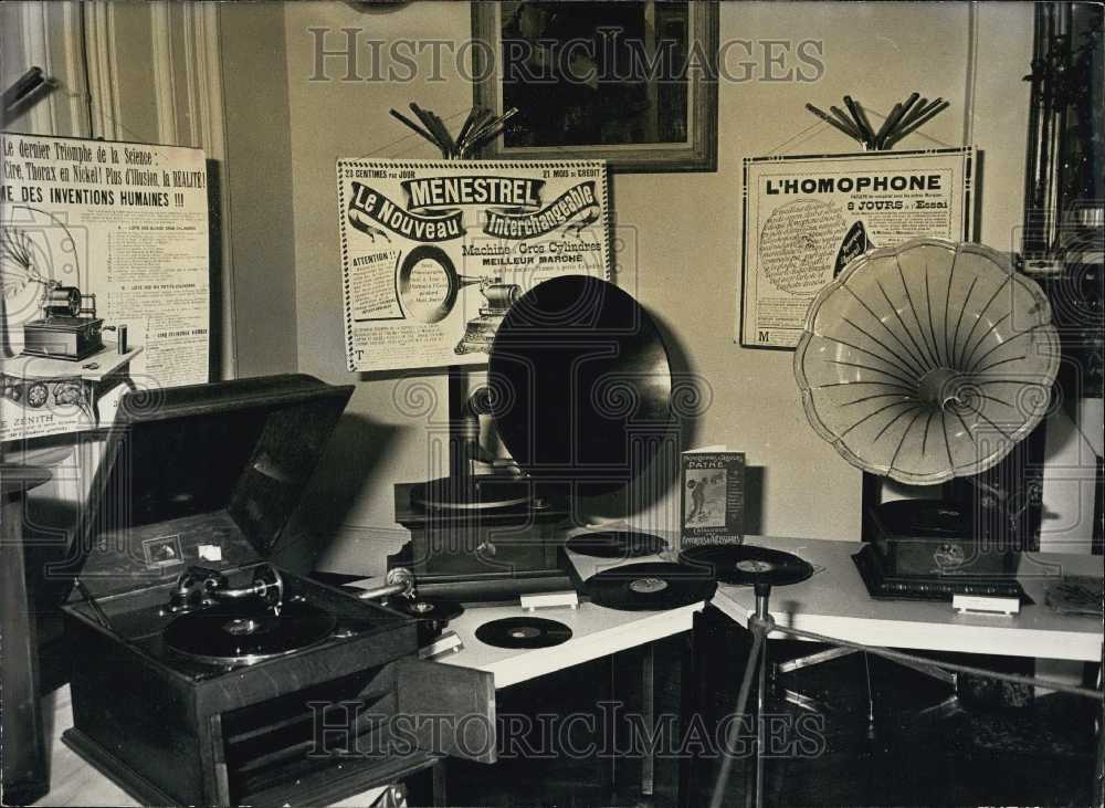 1978, Phonograph Exhibition in Paris - Historic Images