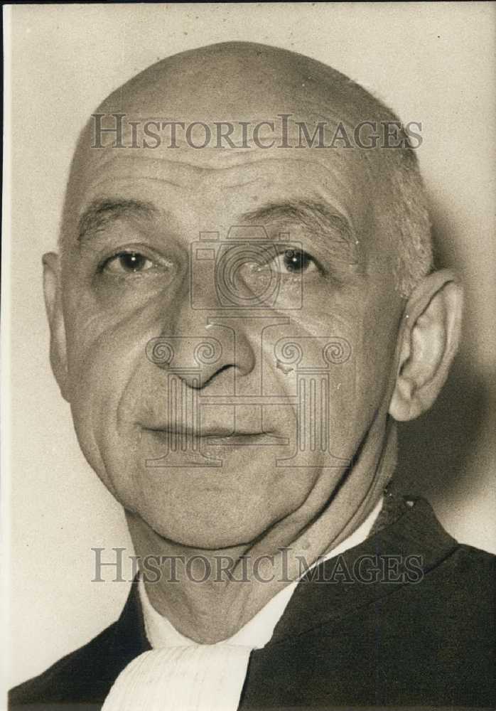 1970 Press Photo Maitre Georges Izard Author Candidate for French Academy - Historic Images