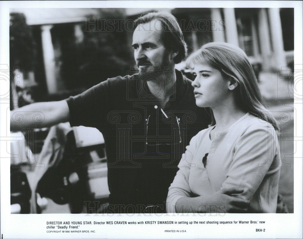 1986 Press Photo &quot;Deadly Friend&quot; Director Wes Craven Actor Krysty Swanson - Historic Images