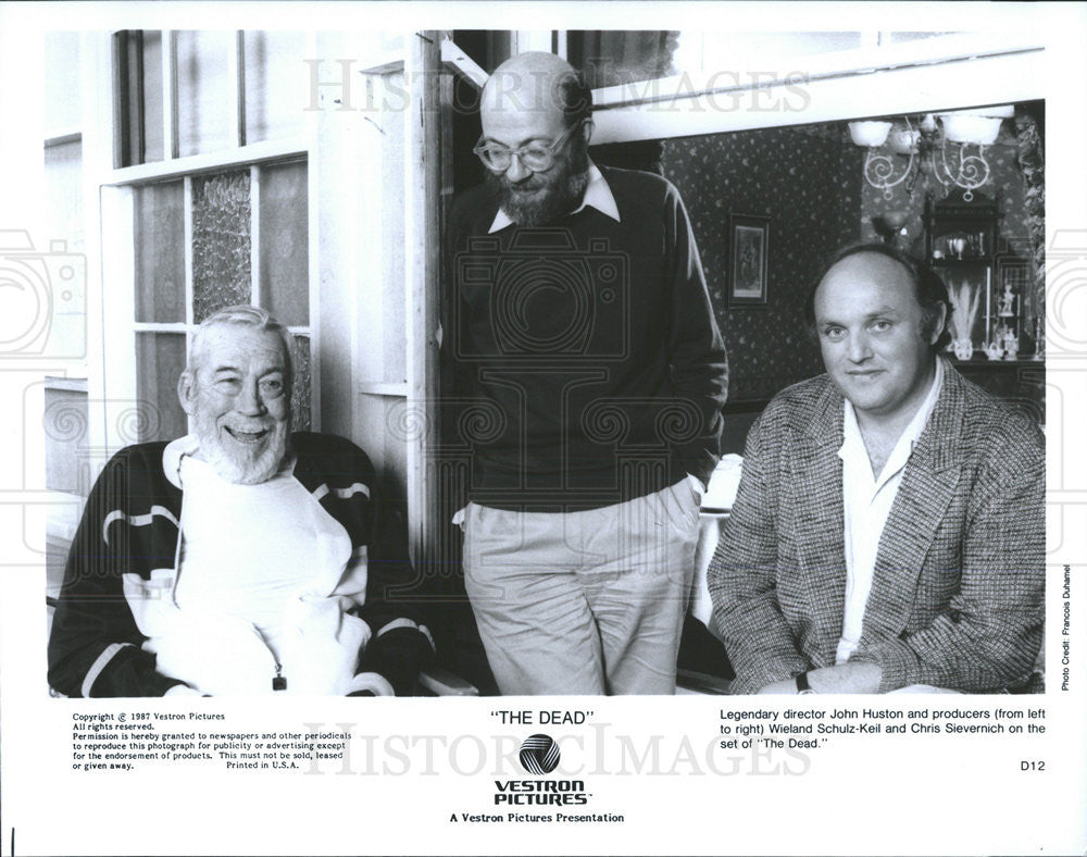 1987 Press Photo John Huston Director Wieland Schulz-Keil Christ Sievernich Dead - Historic Images