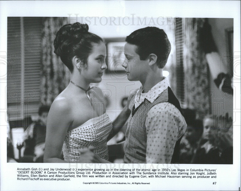 1985 Press Photo Annabeth Gish, Jay Underwood In &quot;Desert Bloom&quot; - Historic Images