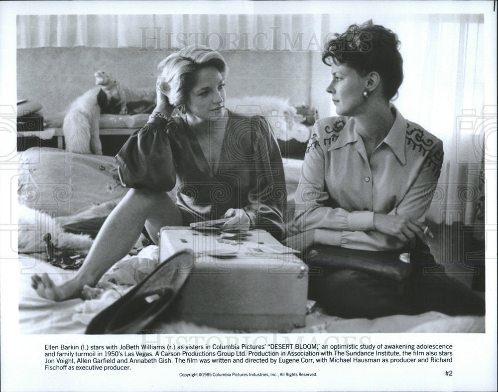 1985 Press Photo Ellen Barkin, JoBeth Williams In &quot;Desert Bloom&quot; - Historic Images