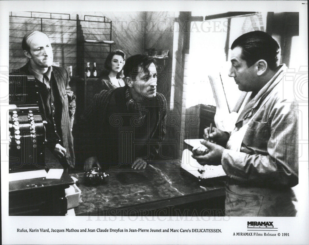 Delicatessen Film Rufus Karin Viard Jacques Mathou Marc Caro 1991 ...