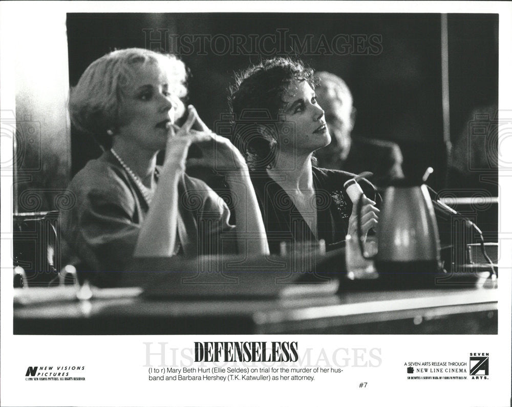 1991 Press Photo Mary Beth Hurt &amp; Barbara Hersey Star In Defenseless - Historic Images