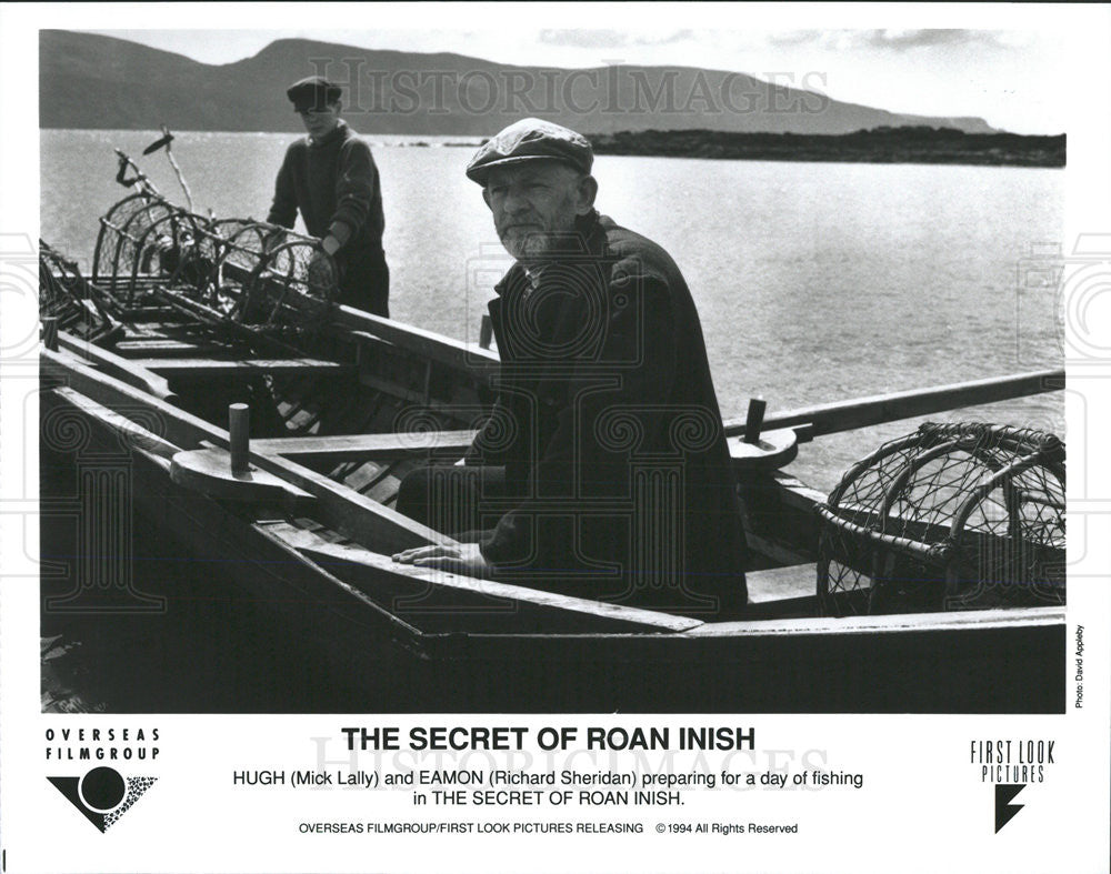 1994 Press Photo Mick Lally, Richard Sheridan In &quot;The Secret Of Roan Inish&quot; - Historic Images